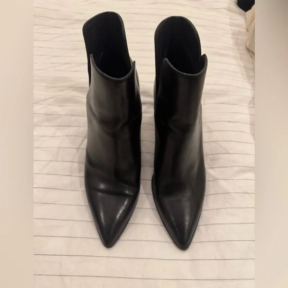 Steve Madden black leather booties - Picture 2 of 4